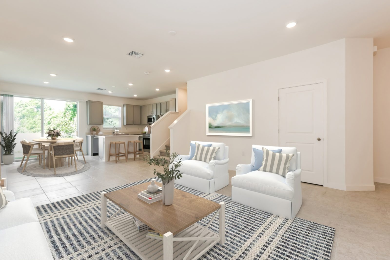 001 photo vs living room 14755578