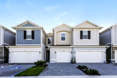 013 photo front view 14740917