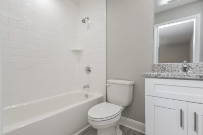 008 photo main bathroom 10153391