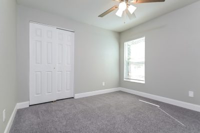 011 photo bedroom 10153372