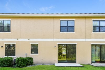 015 rear view 13160113