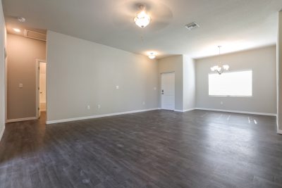 005 Living Room ET51207