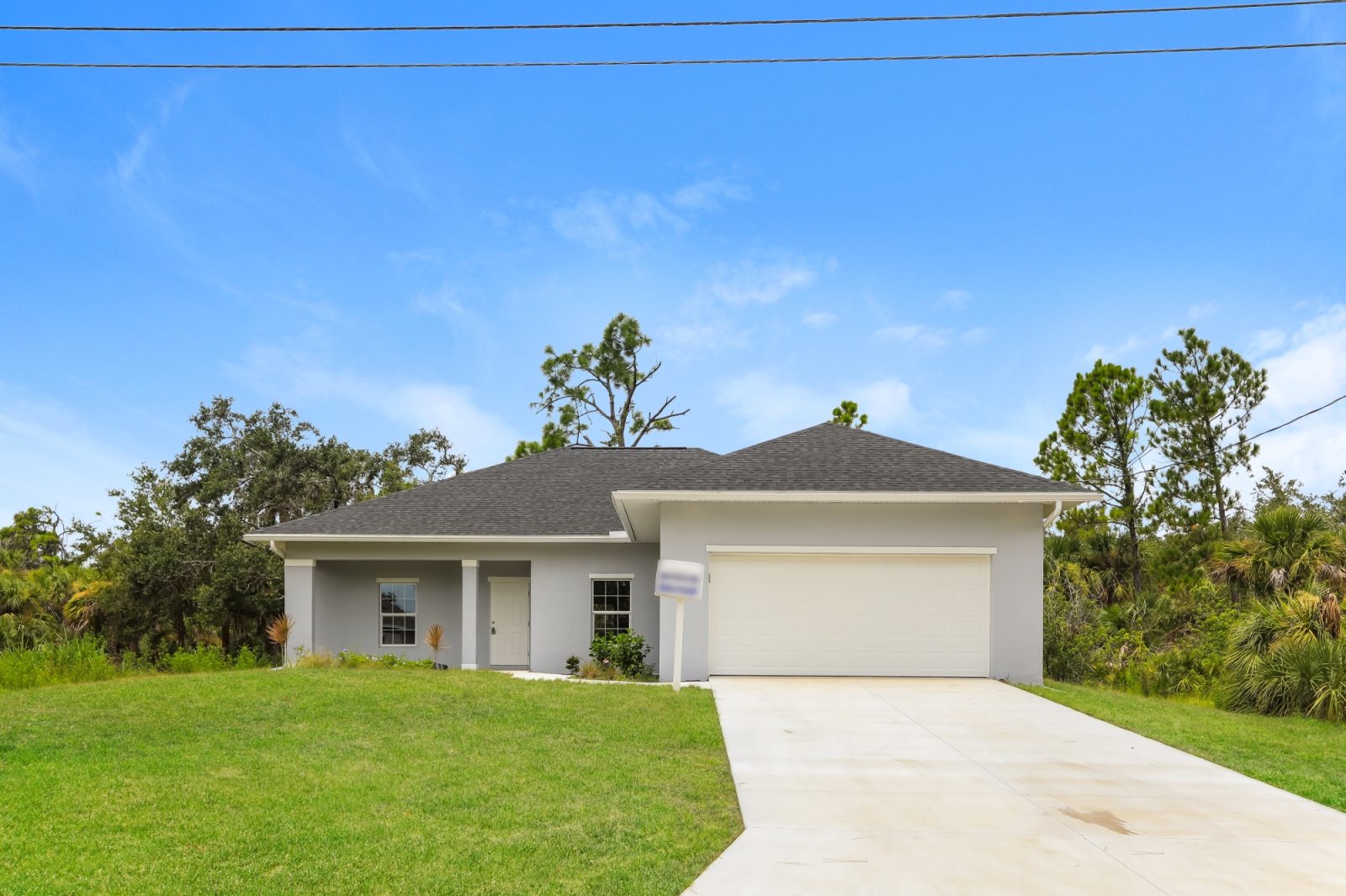 000 Front View 12980723