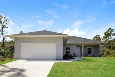 000 Front View 13278490