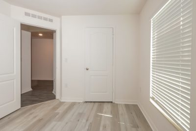 007 photo Bedroom a9583b2d 3101 4522 88d2 1ee99e0cd173