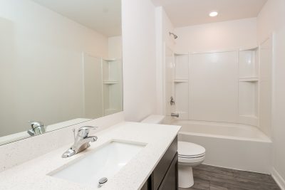 011 photo Bathroom fabecad6 bac0 44d3 8308 7f75f6be69e0