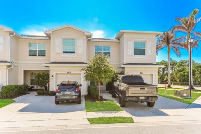000 photo front view 15269786