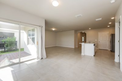 006 Dining Room ET11052