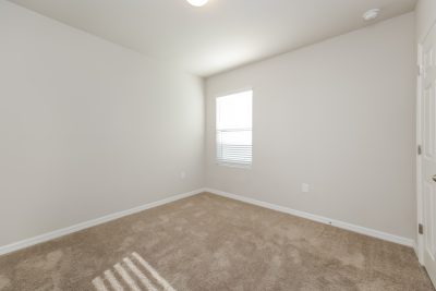 013 Bedroom ET11052