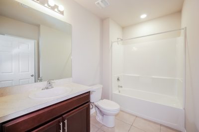 012 photo bathroom 14155861