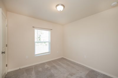 011 photo bedroom 14045032