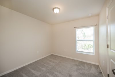 012 photo bedroom 14045033