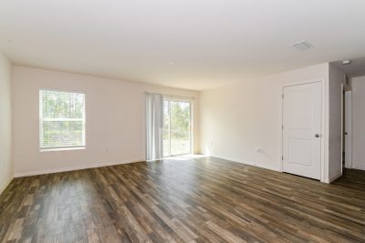 003 photo living room 12577267