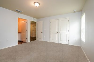 008 photo main bedroom 13144275