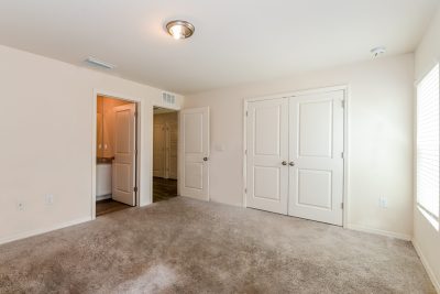 009 photo main bedroom 12577258