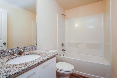 012 photo bathroom 13144264
