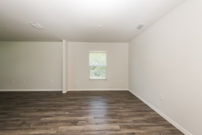 003 Living Room ET41178