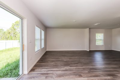 005 Living Room ET41178