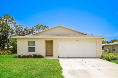 000 photo front view 15557336