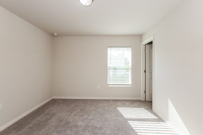 007 photo main bedroom 14586220