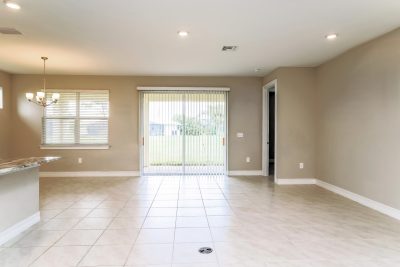 004 001 photo living room 13039569