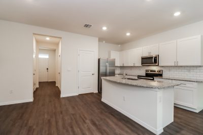 006 photo dining room 13909443