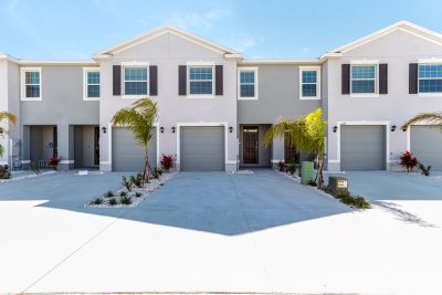 014 photo front view 13675293
