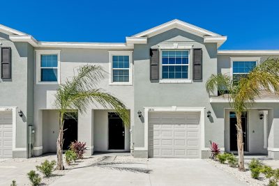 000 Front View 13673847