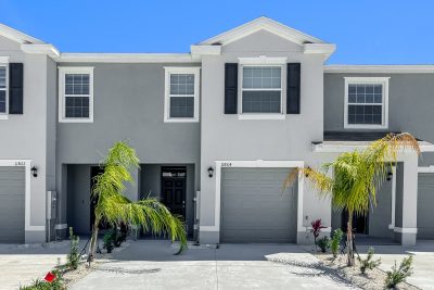 000 front view 13672077