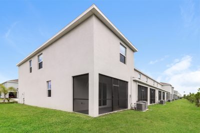 014 photo rear view 13909985