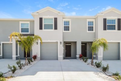 014 photo front view 13669073