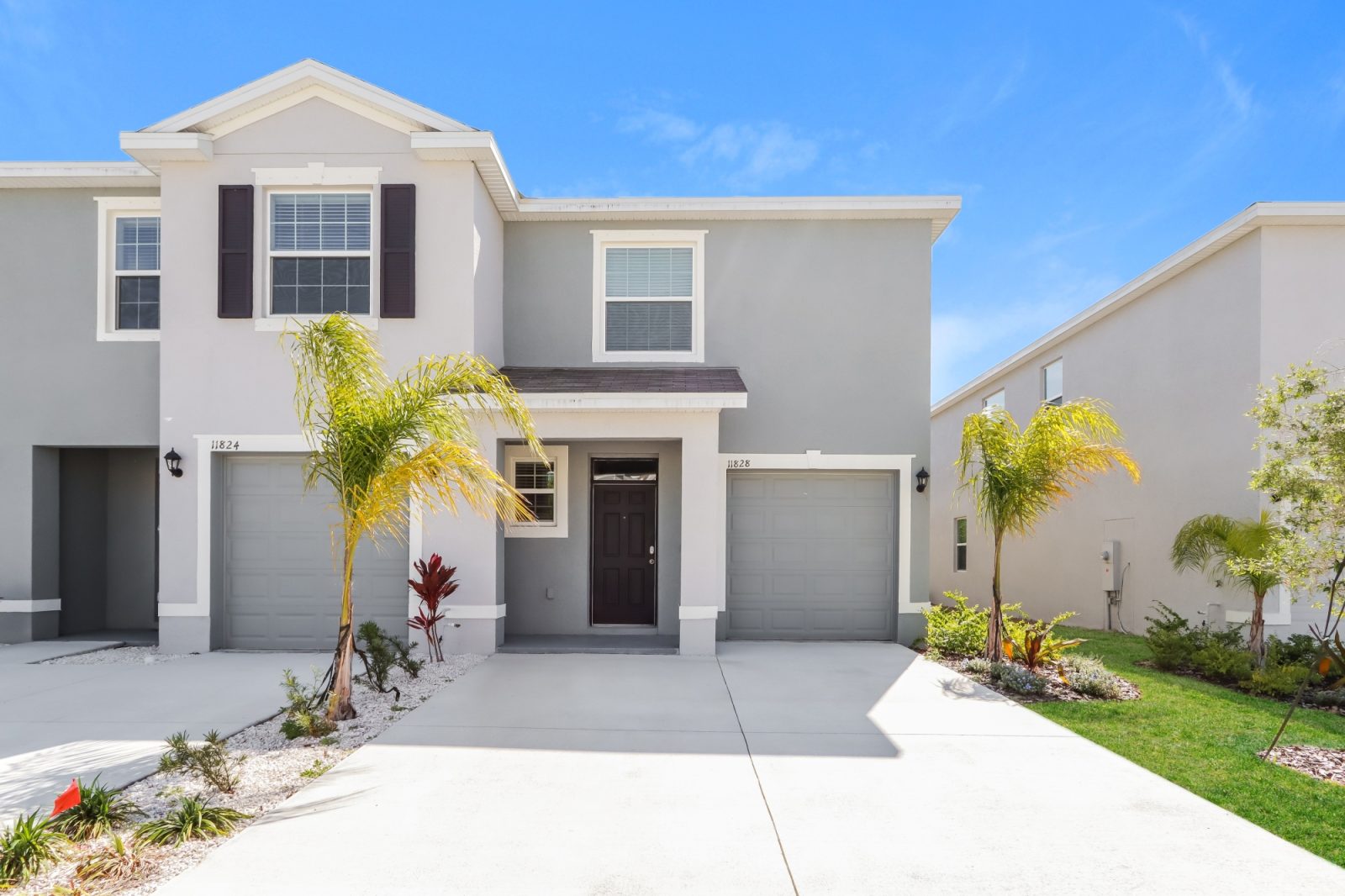 000 photo front view 13669165