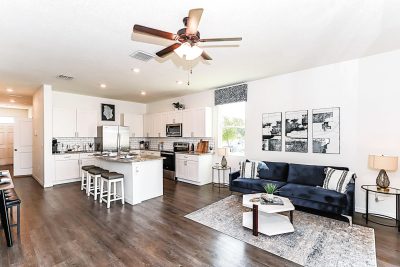002 Living Room EOH00047