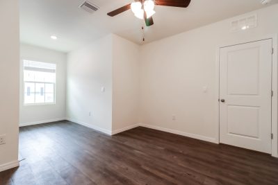 010 photo main bedroom 13909437 e1