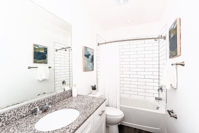 004 014 Bathroom EOH00047