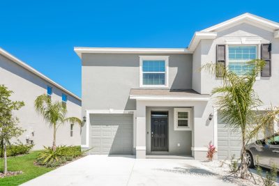 000 Front View 13677736