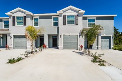 014 photo front view 13677609