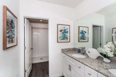 009 Main Bathroom EOH00047