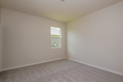 012 photo bedroom 11002452