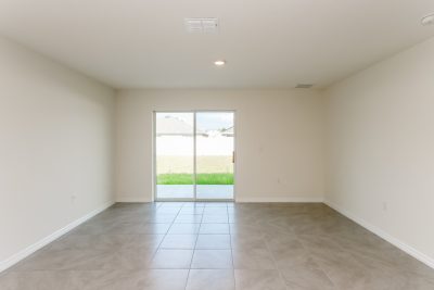 001 photo living room 11002682