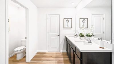 004 18 Elston Owners Ensuite Bathroom