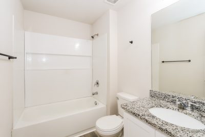 013 Bathroom ET21004