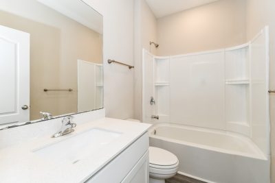 013 Bathroom ET41069