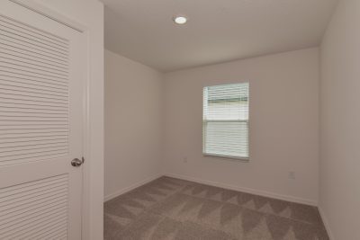 008 photo bedroom 10307356