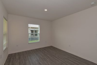 011 photo bedroom 10307364