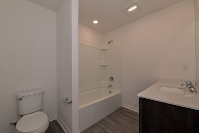 012 photo bathroom 10307359