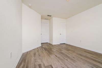 011 Bedroom ET31301