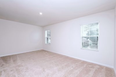 007 photo main bathroom 10160058