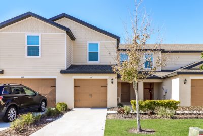 000 Front View ET61154