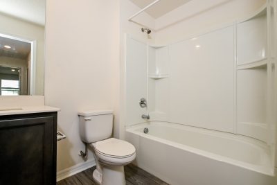 013 photo bathroom 14223735